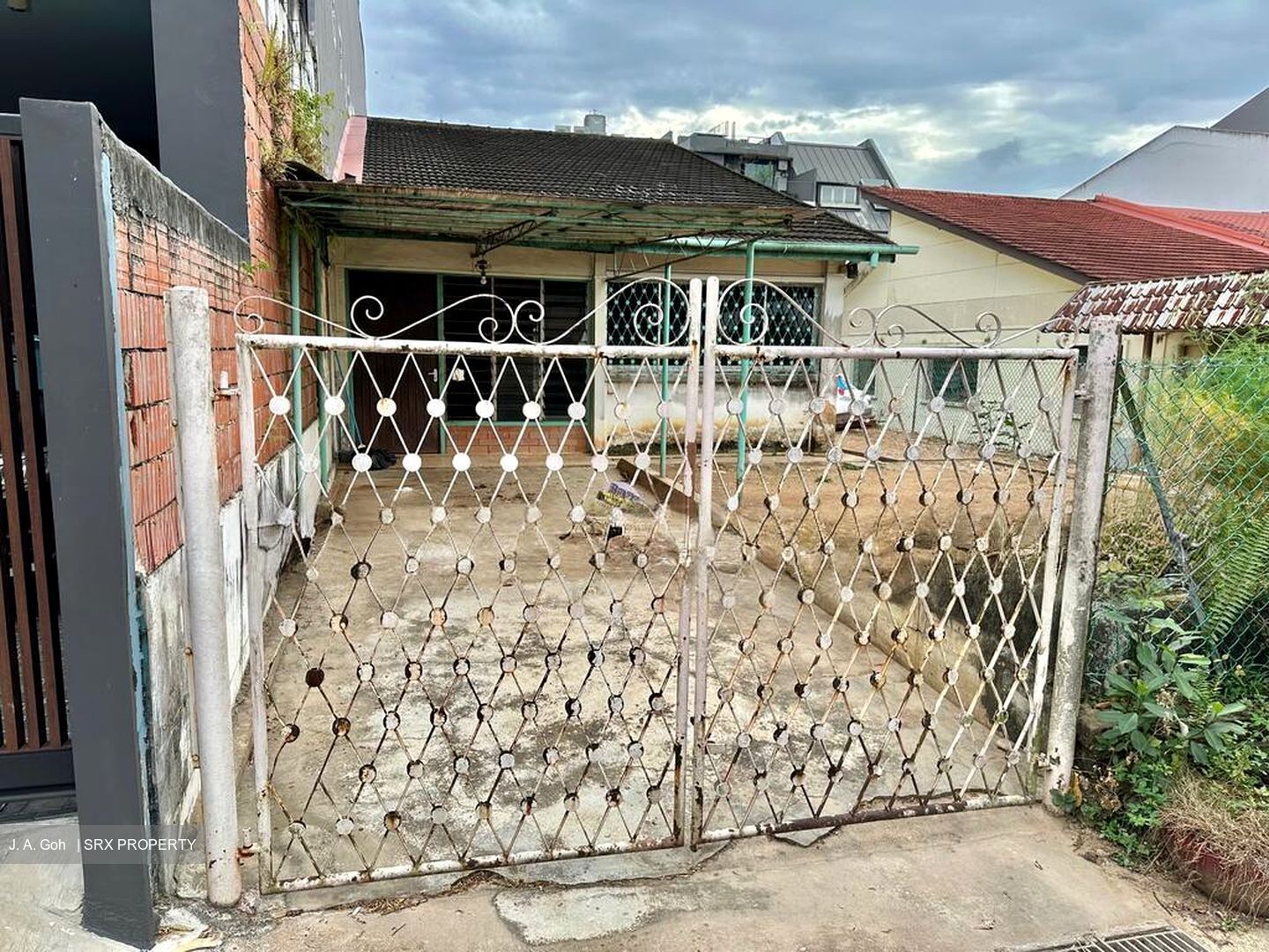 Sembawang Hills Estate (D20), Terrace #592459391